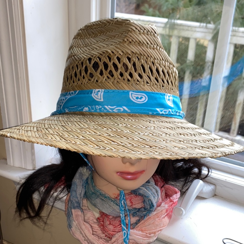 NWT Shade Shack 100% Straw Wide Brim with Blue & White Bandana Scarf Size: XL